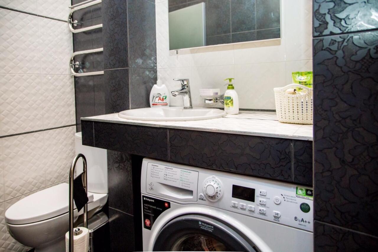 Apartment On Shota Rustaveli リヴィウ エクステリア 写真